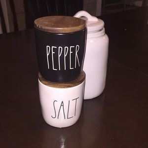 RAE DUNN SALT AND PEPPER